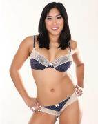 Mia Li先锋影音