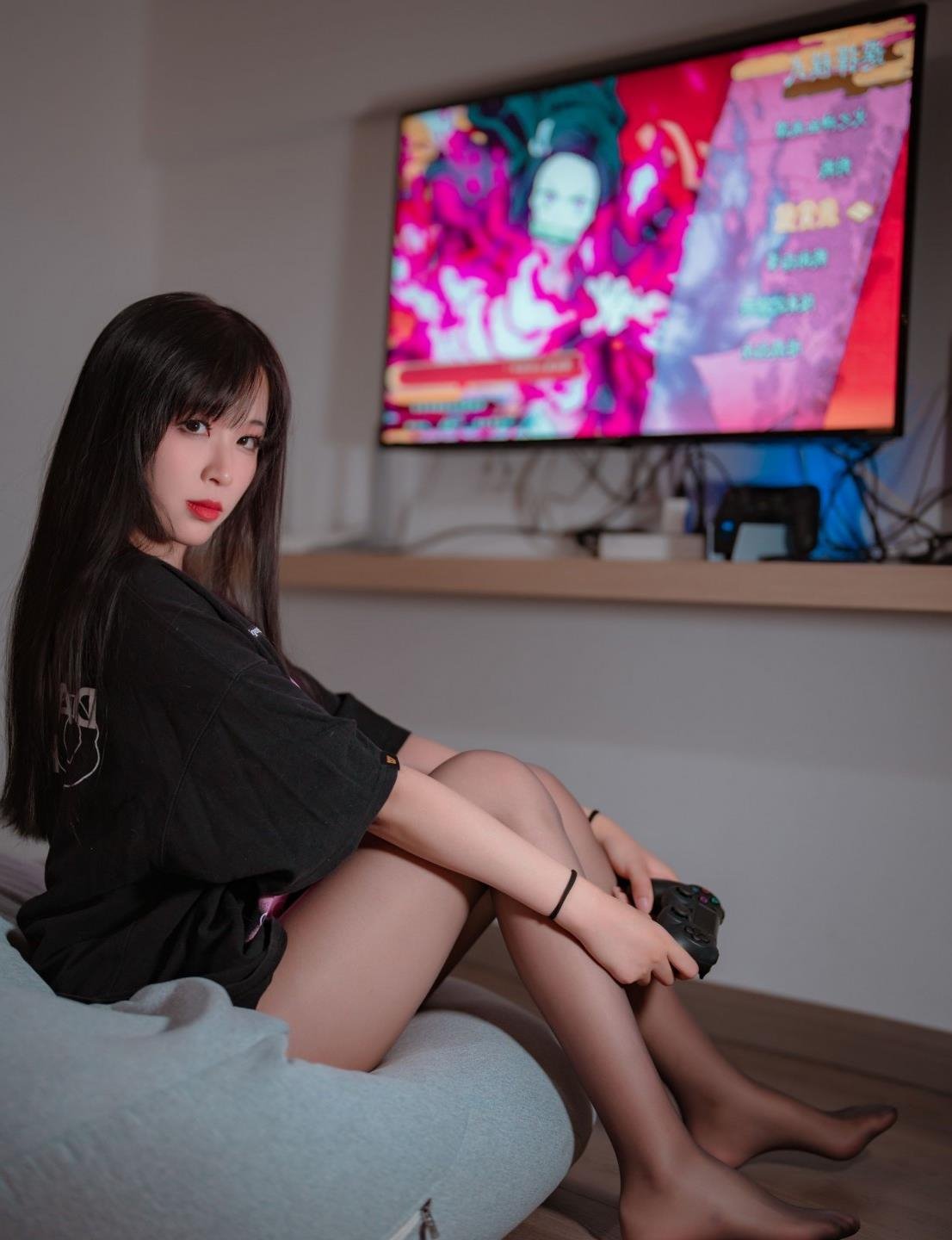 善良的小峓子HD无删减播放一区