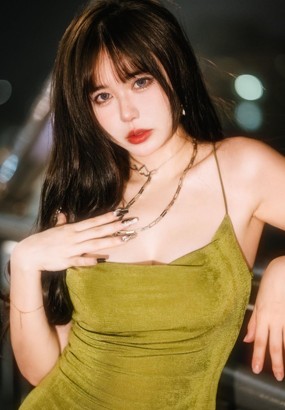 ��ŬŬ��ɫ�ȷ�Ӱ��