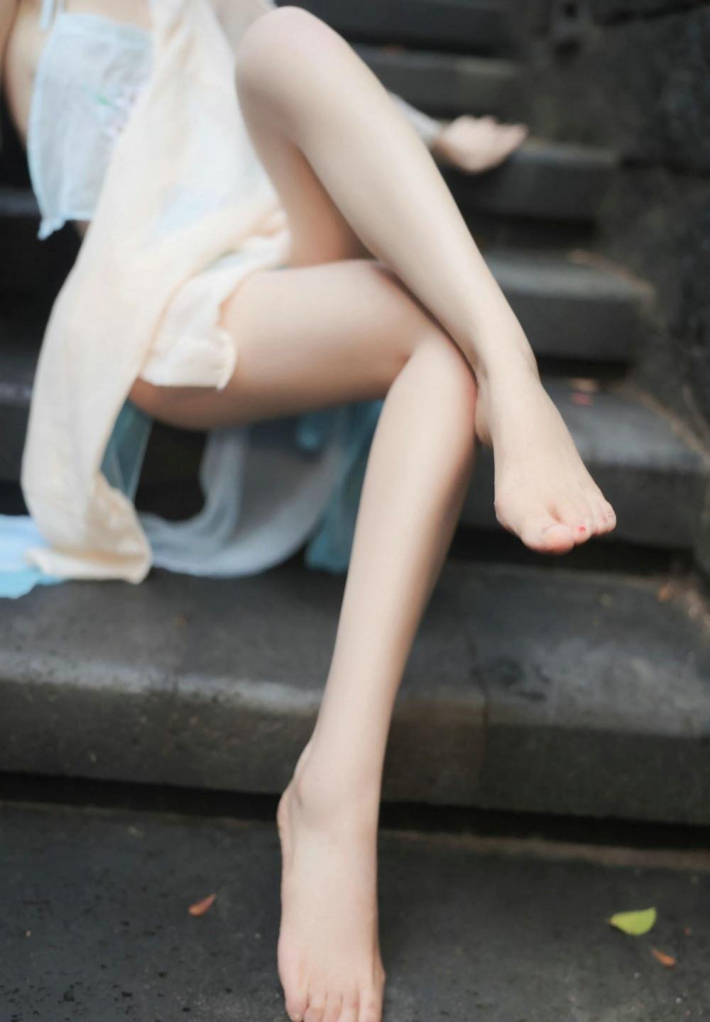 �ڶ�ʮ�������Ƭβ���ȷ�Ӱ��